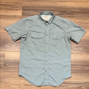 Filson Twin Lakes Short Sleeve Shirt in Blue Stone Size Small